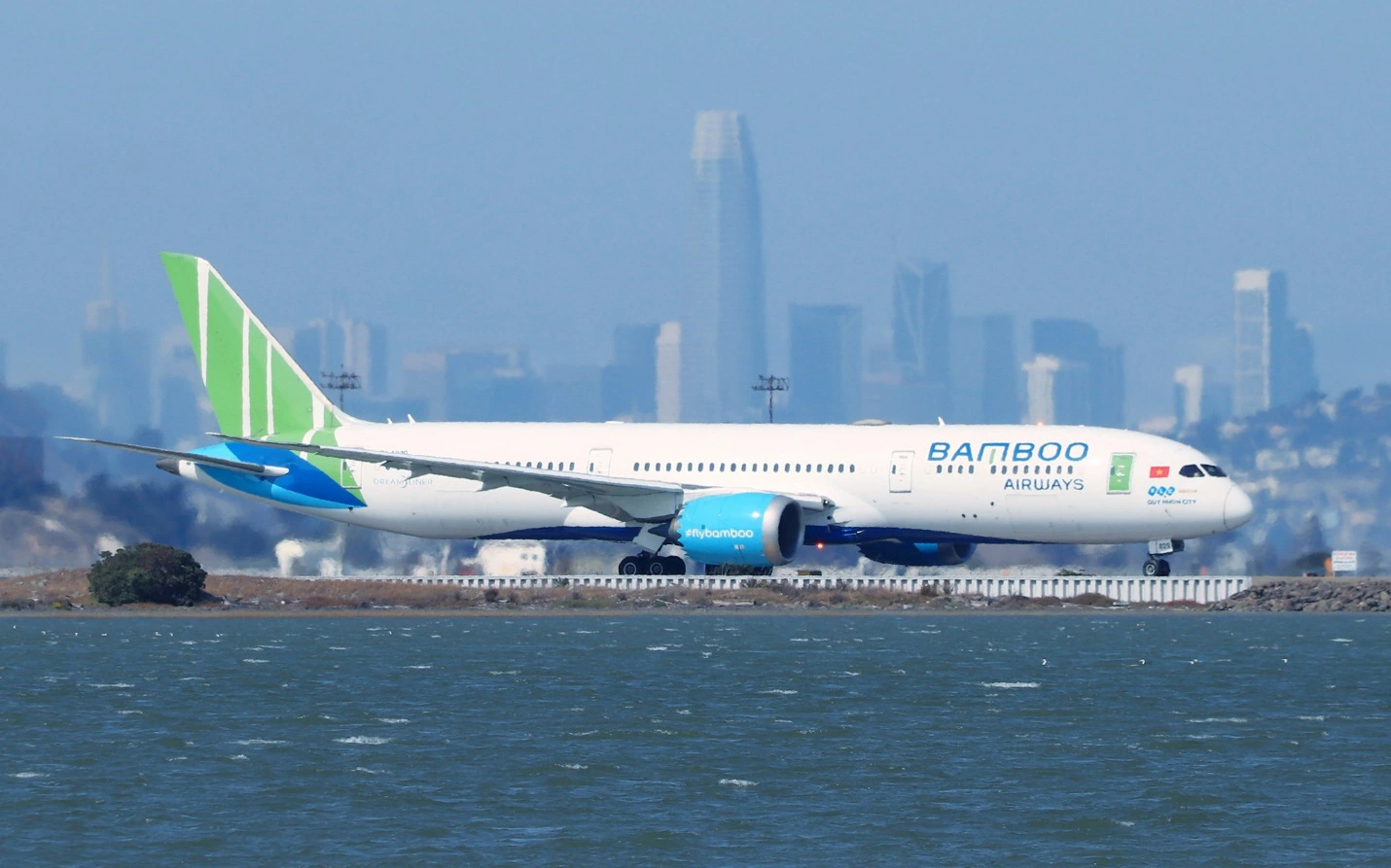 Bamboo Airways mở bán nhiều đường bay châu Âu, châu Úc với giá tri ân