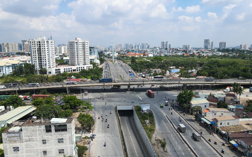 TP.HCM ưu tiên mở đường, xây nút giao thông vùng đô thị cảng Cát Lái