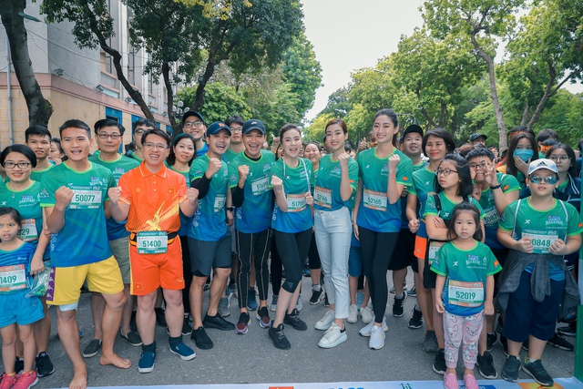 Dàn sao Việt đình đám đổ bộ về Hồ Gươm, tham gia giải chạy VPBank Hanoi Marathon ASEAN 2020 - Ảnh 1.