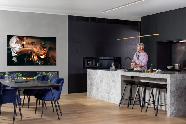 Người khổng lồ Hàn Quốc và hành trình đến chiếc TV QLED 8K vô cực đầu tiên trên thế giới - Ảnh 4.