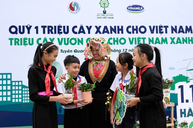 Điểm sáng tích cực giữa năm Covid nhiều biến động với các hoạt động CSR - Ảnh 2.