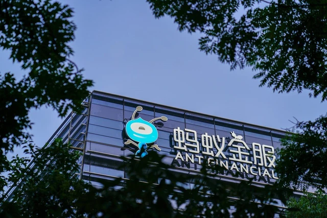 Ant Group nộp đơn xin IPO kép, vén màn bí mật về viên ngọc của Jack Ma - Ảnh 1.
