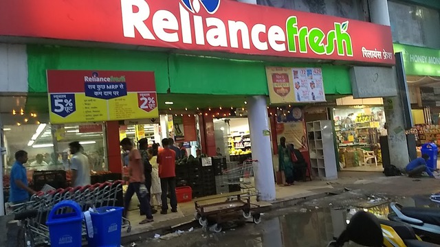 Reliance Retail: Ván bài thứ hai hút hàng tỷ USD của Mukesh Ambani? - Ảnh 2.