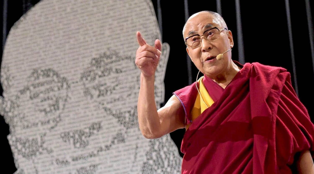 7 lời dạy của Dalai Lama sẽ khiến bạn phải suy ngẫm nếu muốn sống một đời thanh thản: Đôi khi không có được thứ mình muốn cũng là một loại may mắn - Ảnh 1.