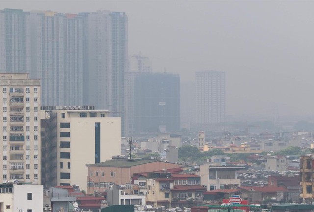 Chất lượng không khí Hà Nội xấu đi, rất có hại cho sức khỏe: Bác sĩ chuyên khoa hô hấp nhấn mạnh 1 thói quen giúp hạn chế tác động của ô nhiễm - Ảnh 1.