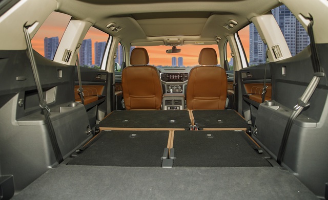 SUV 7 chỗ Volkswagen Teramont về Việt Nam: Giá 2,35 tỷ đối đầu Ford Explorer - Ảnh 4.