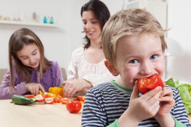 6 điều “đại kỵ” cần lưu ý khi ăn cà chua: Dùng sai cách khiến nguy cơ nhiễm độc tăng cao và cực hại dạ dày - Ảnh 4.