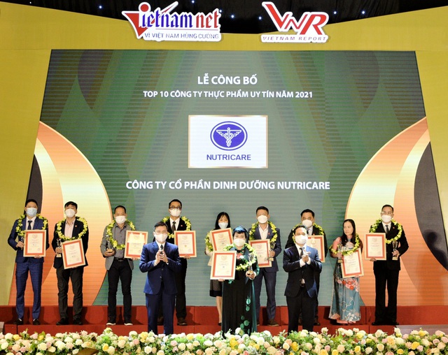 Nutricare được vinh danh trong Top 10 Công ty Thực phẩm uy tín năm 2021 - Ảnh 1.