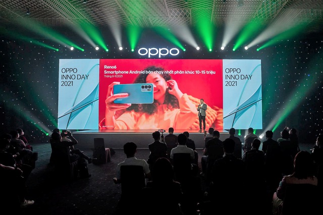 Trải nghiệm nhanh smartphone màn hình gập đầu tiên từ Oppo: Nếp gấp không tồn tại, đối thủ nặng ký của Samsung Galaxy Z Fold3 - Ảnh 1.