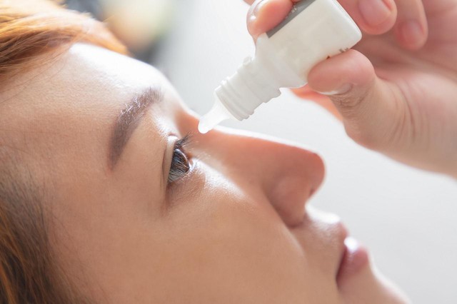Co giật mí mắt: Không phải là điềm báo như nhiều người nhầm tưởng mà có thể tiềm ẩn nguy cơ bệnh về mắt! - Ảnh 4.