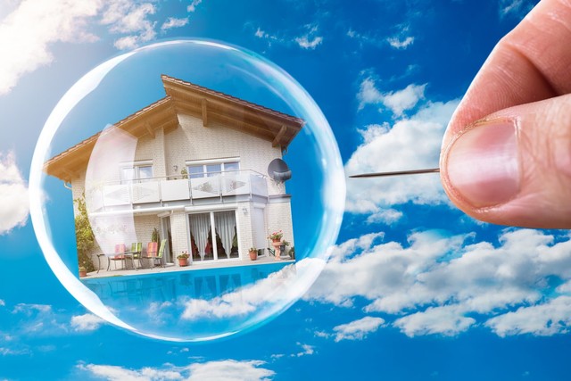 Lo ngại bong bóng bất động sản năm 2022? - Ảnh 1.