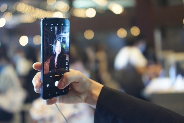 Smartphone chuyên selfie tích hợp 5G giá 10 triệu tại Việt Nam - Ảnh 9.