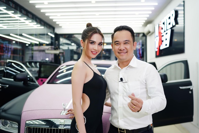 Mr. Xuân Hoàn – tay sales Mẹc khét tiếng Sài Gòn – tiết lộ nghệ thuật chốt đơn siêu xe bạc tỷ với giới nhà giàu: Coi khách như là bạn, không kỳ kèo về giá - Ảnh 1.