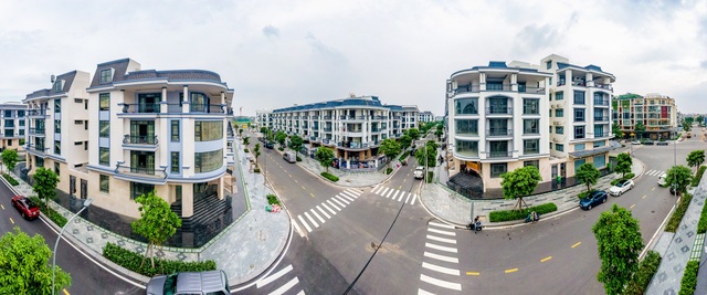 Bên trong khu 500 căn nhà phố có giá lên tới 300 triệu đồng mỗi m2, không gian sống sang chảnh giữa TP Thủ Đức - Ảnh 1.