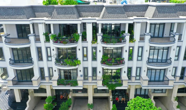 Bên trong khu 500 căn nhà phố có giá lên tới 300 triệu đồng mỗi m2, không gian sống sang chảnh giữa TP Thủ Đức - Ảnh 4.