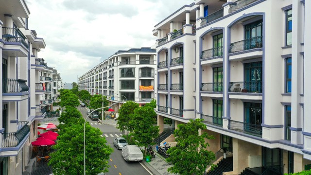 Bên trong khu 500 căn nhà phố có giá lên tới 300 triệu đồng mỗi m2, không gian sống sang chảnh giữa TP Thủ Đức - Ảnh 8.