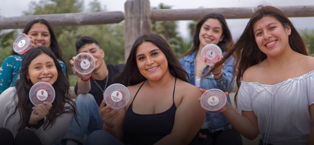 Tự tạo áp lực để thu về thành công ngọt ngào, hai anh em người Mỹ gốc Mexico bỏ việc, kiếm 105.000 đô la mỗi năm nhờ kinh doanh kẹo tự làm - Ảnh 4.