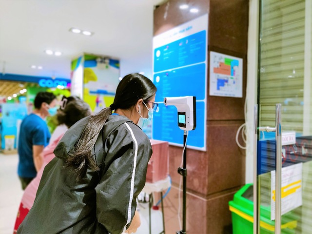 Tôi đi 3 cửa hàng, siêu thị mới mua được thực phẩm trong mùa dịch tại TP.HCM - Ảnh 9.