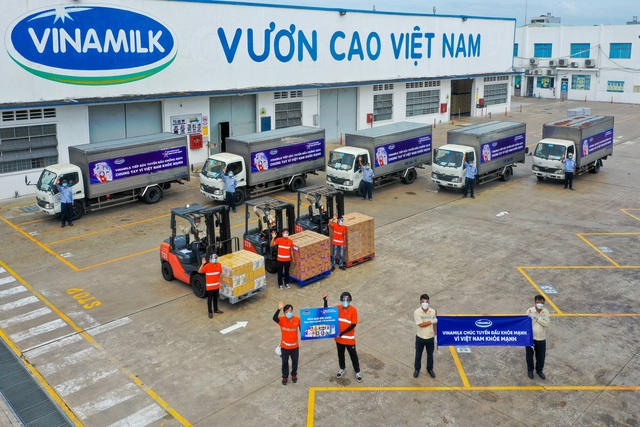 Vinamilk tiếp tục tiếp sức tuyến đầu tại 50 bệnh viện với thông điệp tuyến đầu khoẻ mạnh, Việt Nam khoẻ mạnh - Ảnh 2.