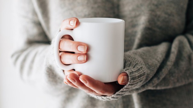 Đun nước bằng ấm điện để uống có ảnh hưởng đến cơ thể không? Kết luận nằm ở điểm mà không phải ai cũng để ý tới - Ảnh 2.