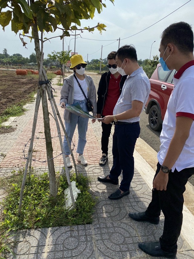 Nhà Bè và Bình Chánh rục rịch lên quận, sóng bất động sản lan rộng sang “vùng trũng giá” - Ảnh 1.