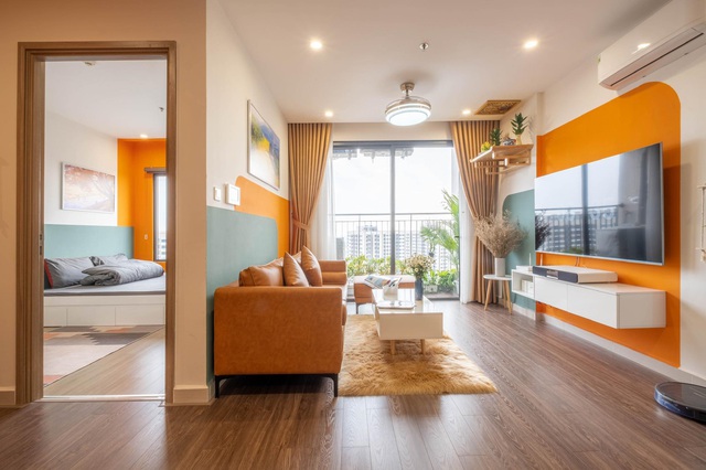[ Tuổi 30, tôi có 1 căn nhà ] Căn hộ phong cách Color Block hiện đại, trẻ trung của 8x người dân tộc Sán Chay: Chốt mua chỉ sau 3-4 ngày, thiết kế tiết kiệm, gọn gàng vẫn cực ấn tượng - Ảnh 1.