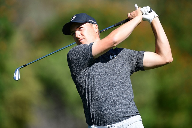 Có gì trong dinh thự giá 7,1 triệu USD của ngôi sao làng golf Jordan Spieth: Rộng hợn 1000m2, đủ sân bóng rổ, sân golf đến bể bơi vô cực - Ảnh 1.