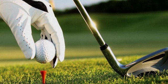 6 công việc kiếm bộn tiền trên sân golf ít người biết: Một số ĐH còn mở chương trình đào tạo chuyên nghiệp, lương 20 triệu đồng/tháng là chuyện bình thường - Ảnh 2.