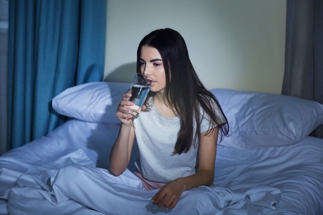 3 triệu chứng khi ngủ cảnh báo lượng đường trong máu tăng đột biến: Già hay trẻ cũng cần phải đặc biệt cảnh giác bởi chậm một ly đi một dặm - Ảnh 2.