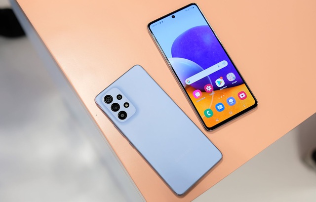 Samsung trình làng 3 mẫu Galaxy A mới cùng lúc tại Việt Nam, giá từ 4,7 triệu đồng - Ảnh 1.