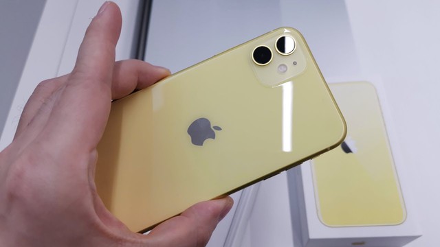 iPhone 11 cũ liên tục rớt giá, giảm xuống mức dưới 9 triệu đồng - Ảnh 2.