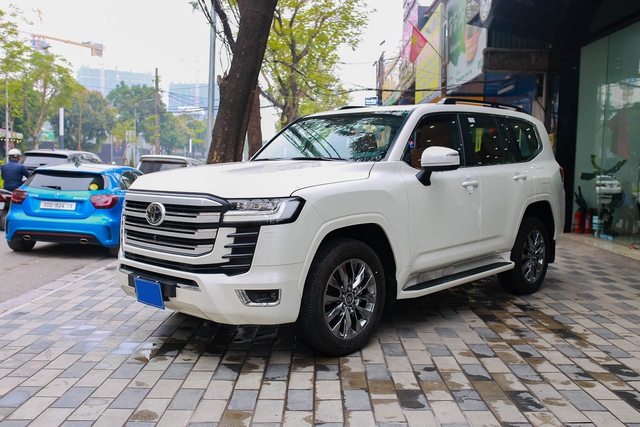 Cận cảnh chiếc Land Cruiser MBS nhập Trung Đông: SUV độ 4 chỗ phong cách thương gia cho khách VIP - Ảnh 17.