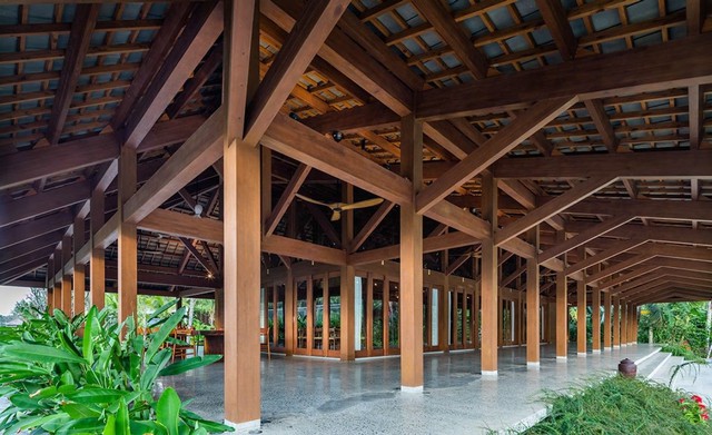 Công trình gỗ đầu tiên của KTS Võ Trọng Nghĩa tại Việt Nam: Các không gian kết nối liên hoàn, hòa quyện với cảnh quan thiên nhiên đậm nét truyền thống - Ảnh 4.