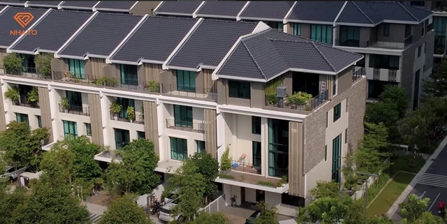 Tấm tắc trước vẻ đẹp tinh tế của căn biệt thự 45 tỷ đồng, lớn nhất khu đô thị xanh” phía Tây Hà Nội: Riêng nội thất ngốn 4 tỷ đồng, gia chủ chỉ “xây nhà vì đam mê” - Ảnh 2.