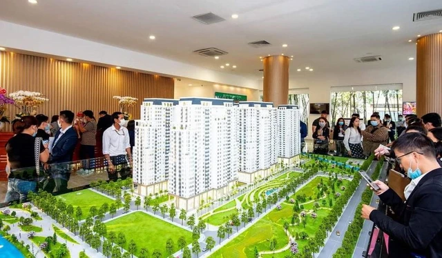 Doanh nghiệp bất động sản đua mục tiêu lợi nhuận lớn trong năm 2022 - Ảnh 2.