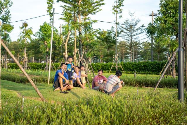 Giữa lúc bão giá, nhiều chủ đầu tư “chịu chơi” kích cầu bằng loạt chính sách mạnh tay  - Ảnh 2.