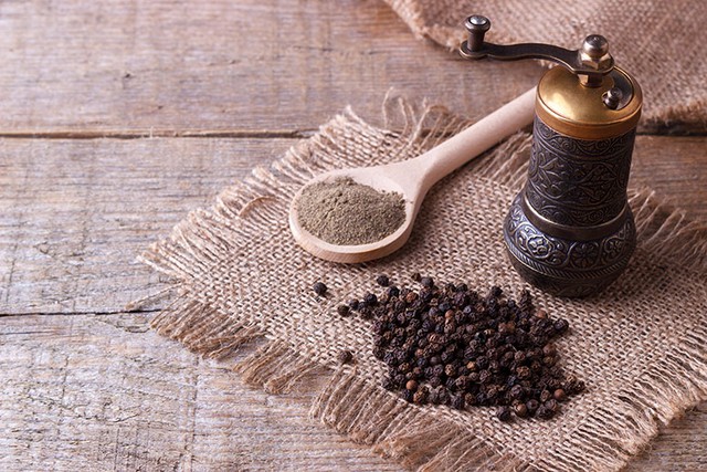 Đổ cà phê, hạt tiêu vào máy giặt, ai cũng trố mắt ngạc nhiên nhưng khi thấy kết cả thì giật mình, hối hận vì không áp dụng sớm - Ảnh 1.