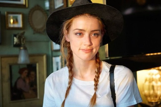 Amber Heard - từ mỹ nhân có gương mặt đẹp nhất hành tinh thành kẻ đào mỏ quỷ quyệt: Tình ái ồn ào, sở hữu 9 triệu USD nhưng vẫn xin tiền chồng cũ - Ảnh 2.