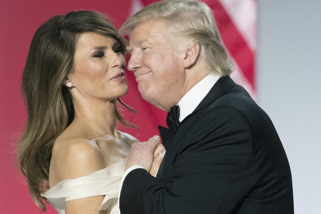 Lóa mắt trước BST trang sức tỷ phú Donald Trump dành tặng vợ yêu: Đặc biệt nhất là món quà trị giá 3 triệu USD, lọt top 10 chiếc nhẫn đính hôn đắt đỏ nhất thế giới - Ảnh 7.