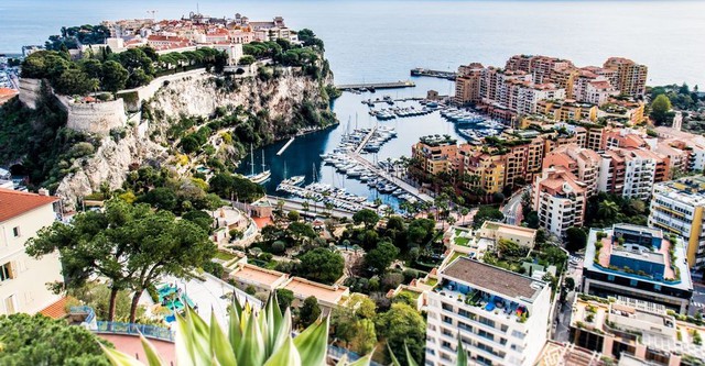 Điều gì đã khiến cho Monaco trở thành nơi ẩn náu của các tỷ phú, trở thành vương quốc không dành cho người nghèo mà ai cũng khao khát? - Ảnh 1.