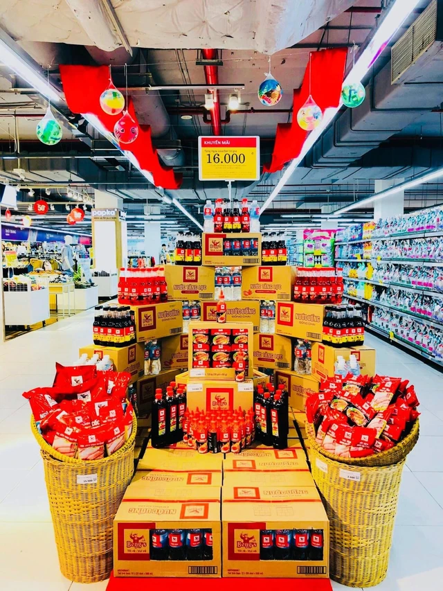  WinMart/WinMart  mở hơn 300 điểm bán từ đầu năm, tung nhãn hàng riêng chuyên về thực phẩm tiện lợi - Ảnh 1.