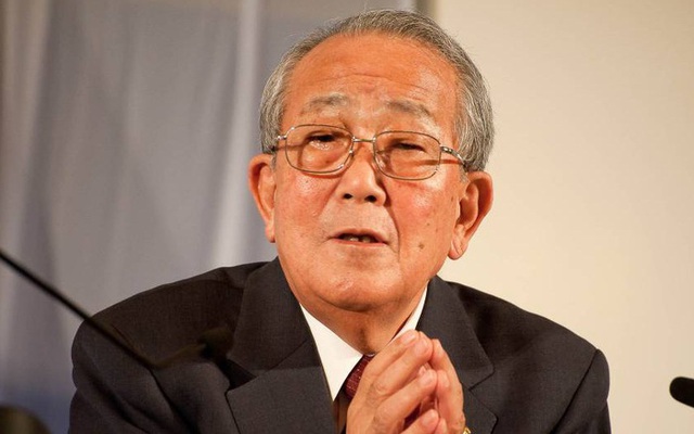 Ông trùm kinh doanh Nhật Bản Inamori Kazuo: Người hào phóng 4 phương diện này sẽ nghèo muôn kiếp, không muốn ngày càng kiệt quệ thì phải sớm thay đổi - Ảnh 1.