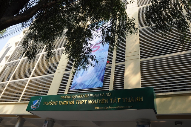 1 trường THPT ở Hà Nội có tới 8 môn học lọt top điểm thi tốt nghiệp trung bình cao nhất: Bất ngờ là không phải Amsterdam hay Chu Văn An, mà là cái tên cũng khá quen thuộc  - Ảnh 2.