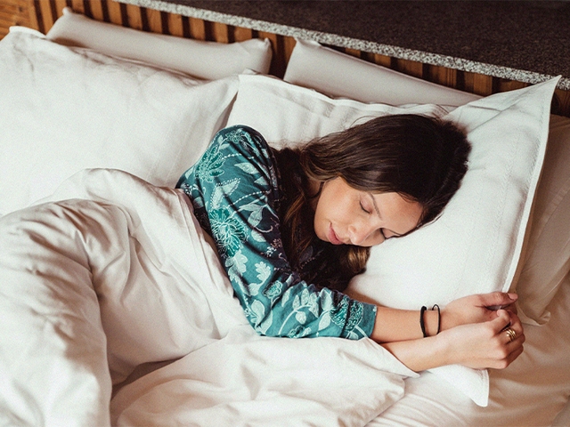 Nghiên cứu khoa học: Đây là khung giờ vàng để đi ngủ, duy trì đều đặn bạn khỏe mạnh hơn, kéo dài tuổi thọ - Ảnh 1.