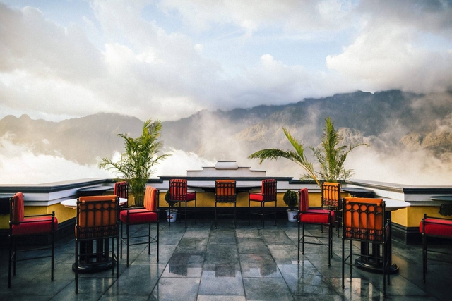 Một khách sạn vùng núi Việt Nam từng khiến CNN trầm trồ: Nét đẹp sang trọng quay ngược thời gian - Ảnh 6.