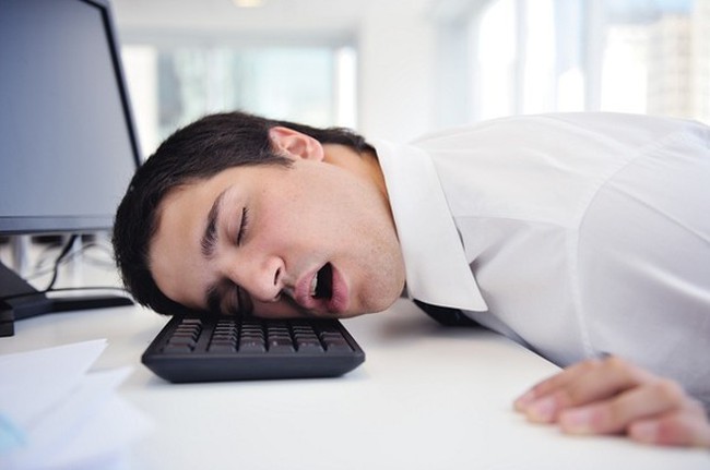 Điều gì xảy ra với não khi bạn thiếu ngủ thường xuyên